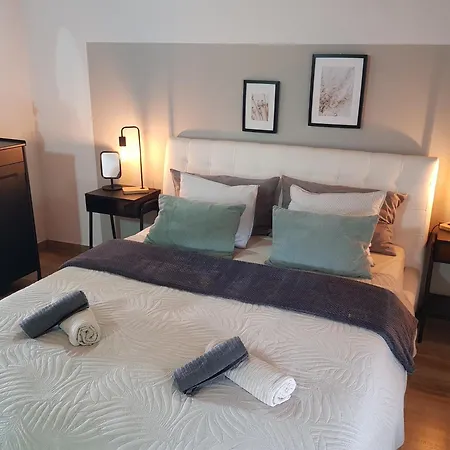 Leca With Heated Private Pool & Sauna Villa