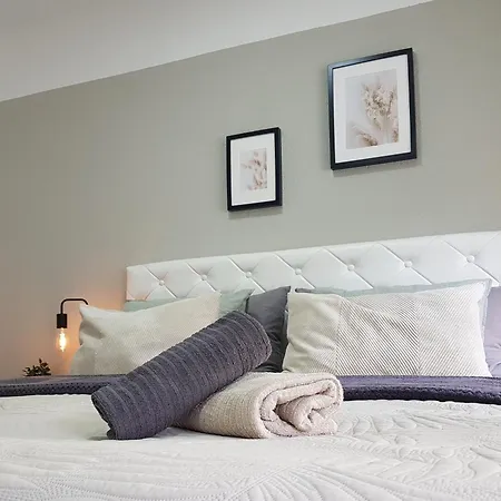 Leca With Heated Private Pool & Sauna Bribir (Primorje-Gorski Kotar)