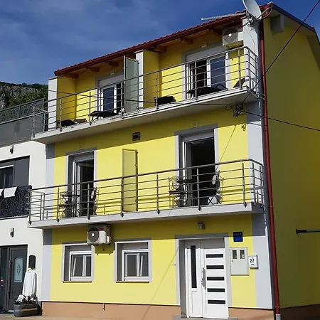 Villa Leca With Heated Private Pool & Sauna *