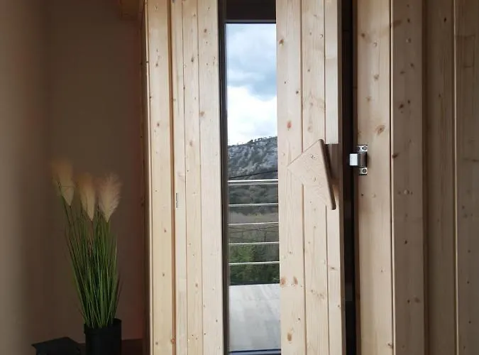 Leca With Heated Private Pool & Sauna Vila *