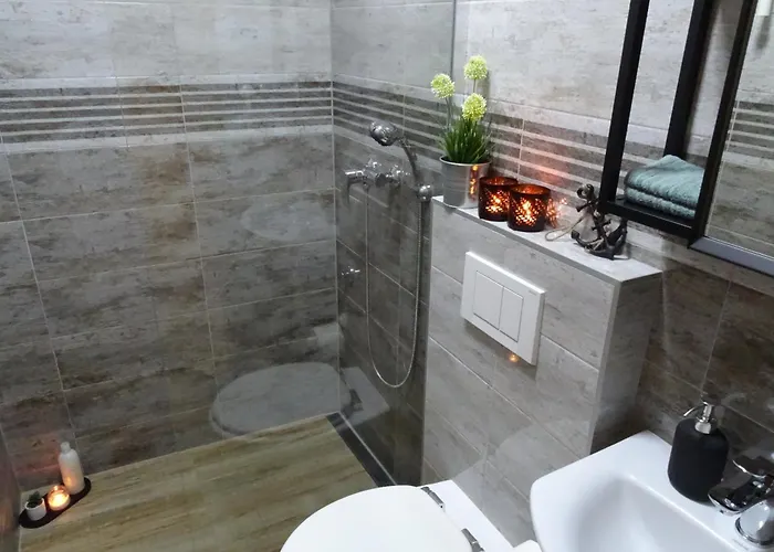 Leca With Heated Private Pool & Sauna Vila *