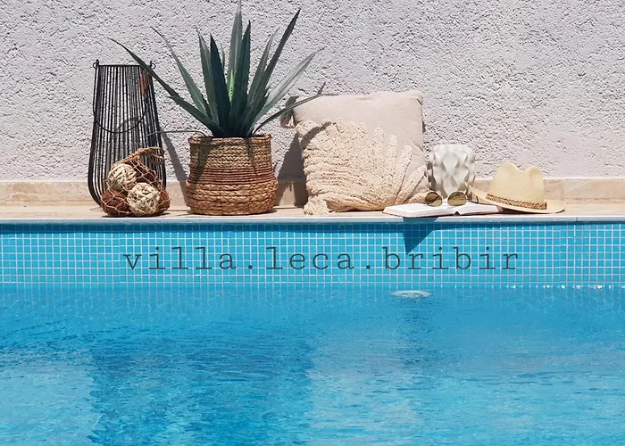 Leca With Heated Private Pool & Sauna Vila *